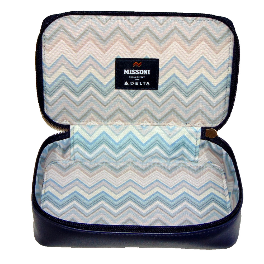 Missoni Exclusively For Delta One Amenity Kit Navy Blue Chevron Zip Travel Case